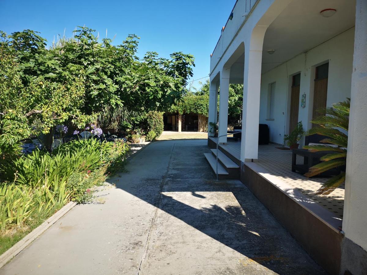 Vacanze Al Mare Appartamento In Villa Torino di Sangro Exteriör bild