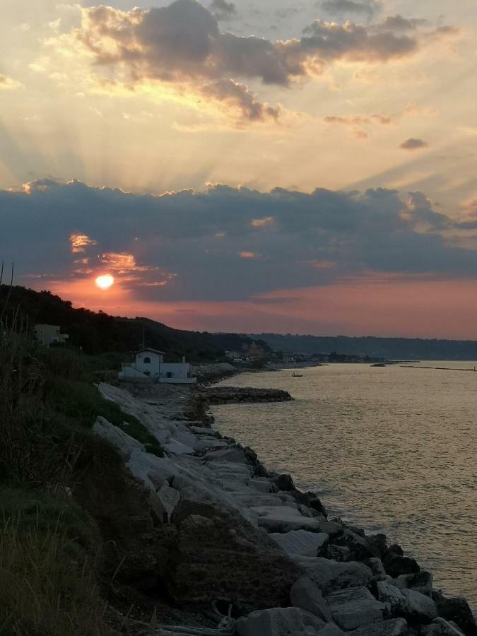 Vacanze Al Mare Appartamento In Villa Torino di Sangro Exteriör bild